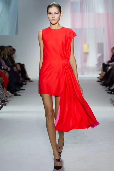Look 32